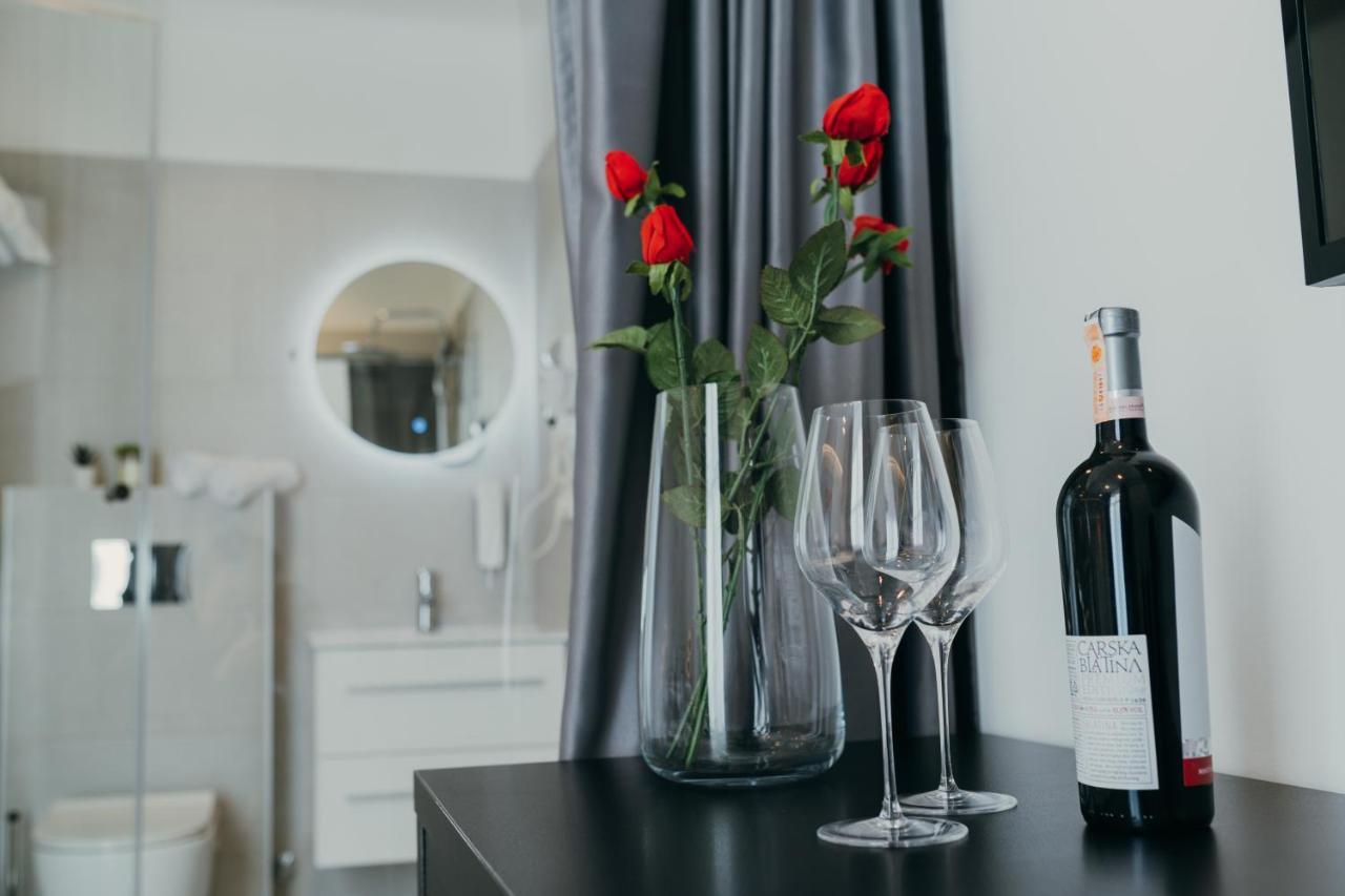 Poppy Downtown Suites Sarajevo 사라예보 외부 사진